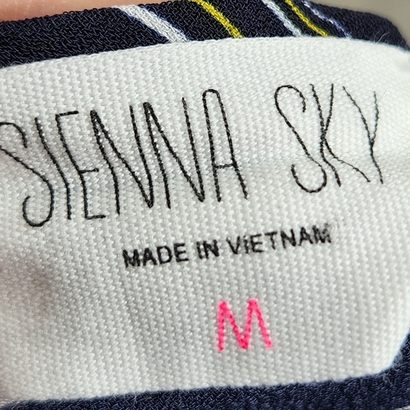 Sienna Sky Navy w/Yellow & White Stripes Short Sleeve Cold Shoulder Top Medium - Picture 7 of 9